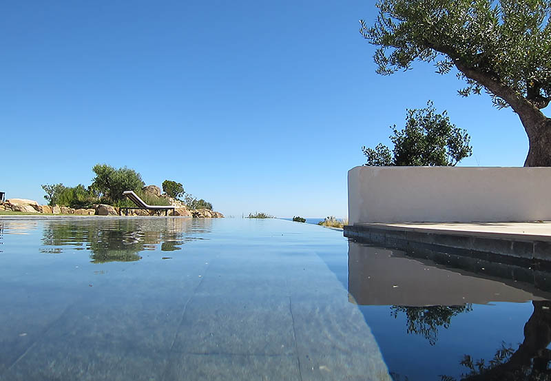 piscine de la villa Déa. Loaction en Corse